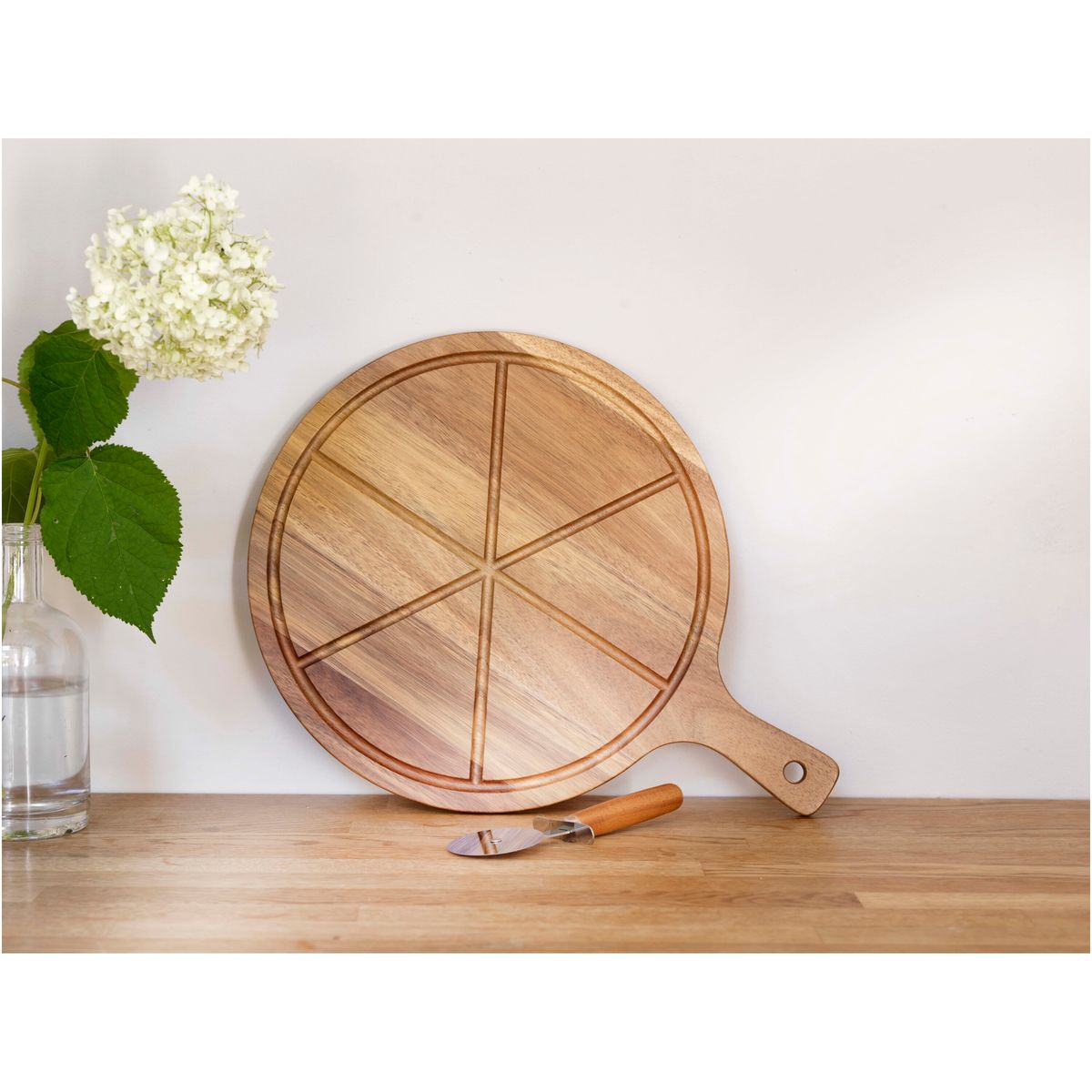 Taglieri per pizza in legno di acacia con rotella tagliapizza