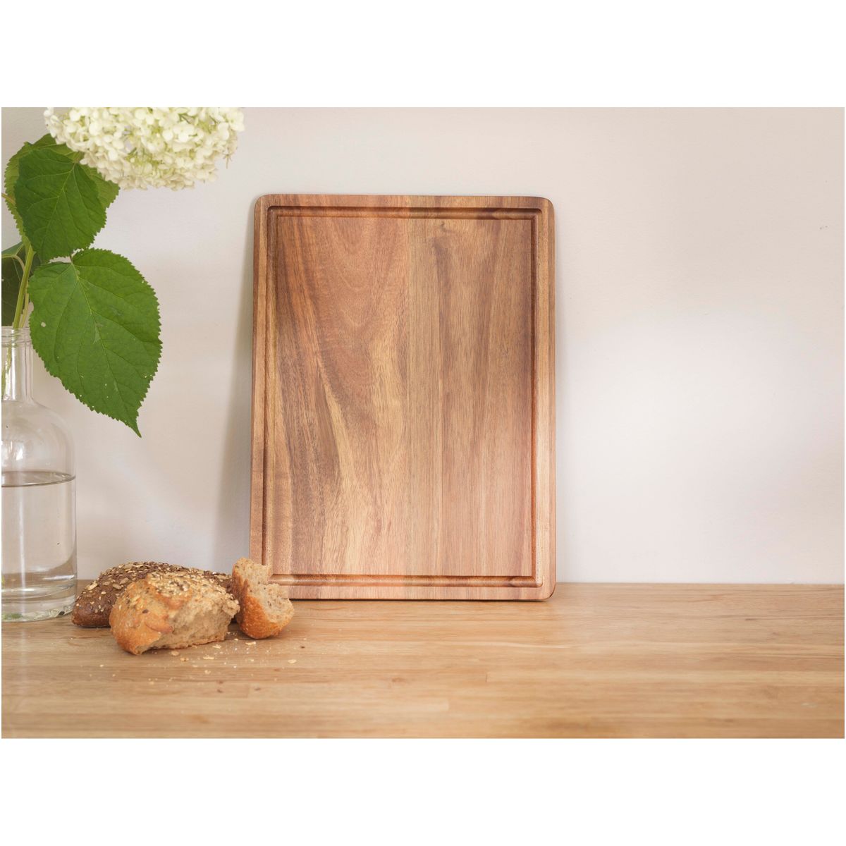 Taglieri in legno di acacia da 32 x 24 cm