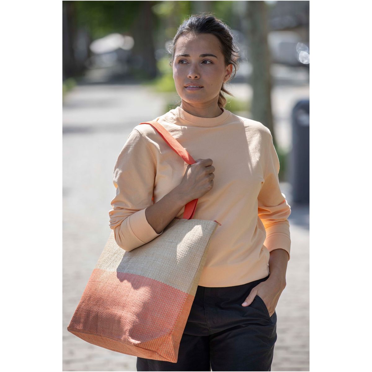 Shopper in paglia di carta intrecciata con zip, 21 litri
