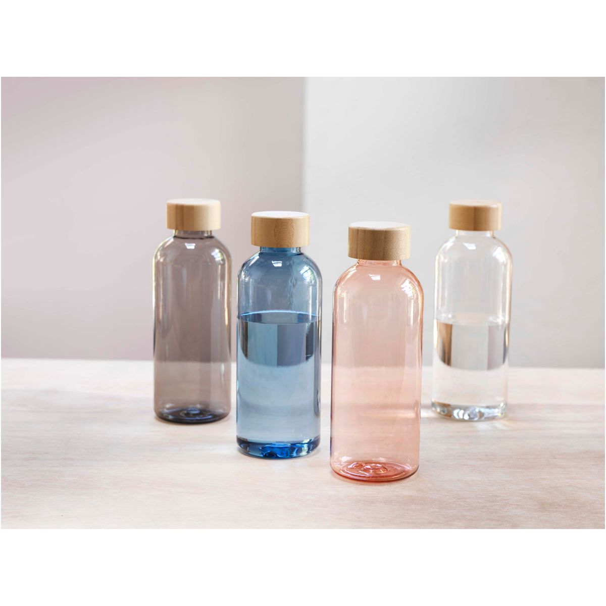 Borracce sportive in PET riciclato da 650 ml con coperchio in bambù