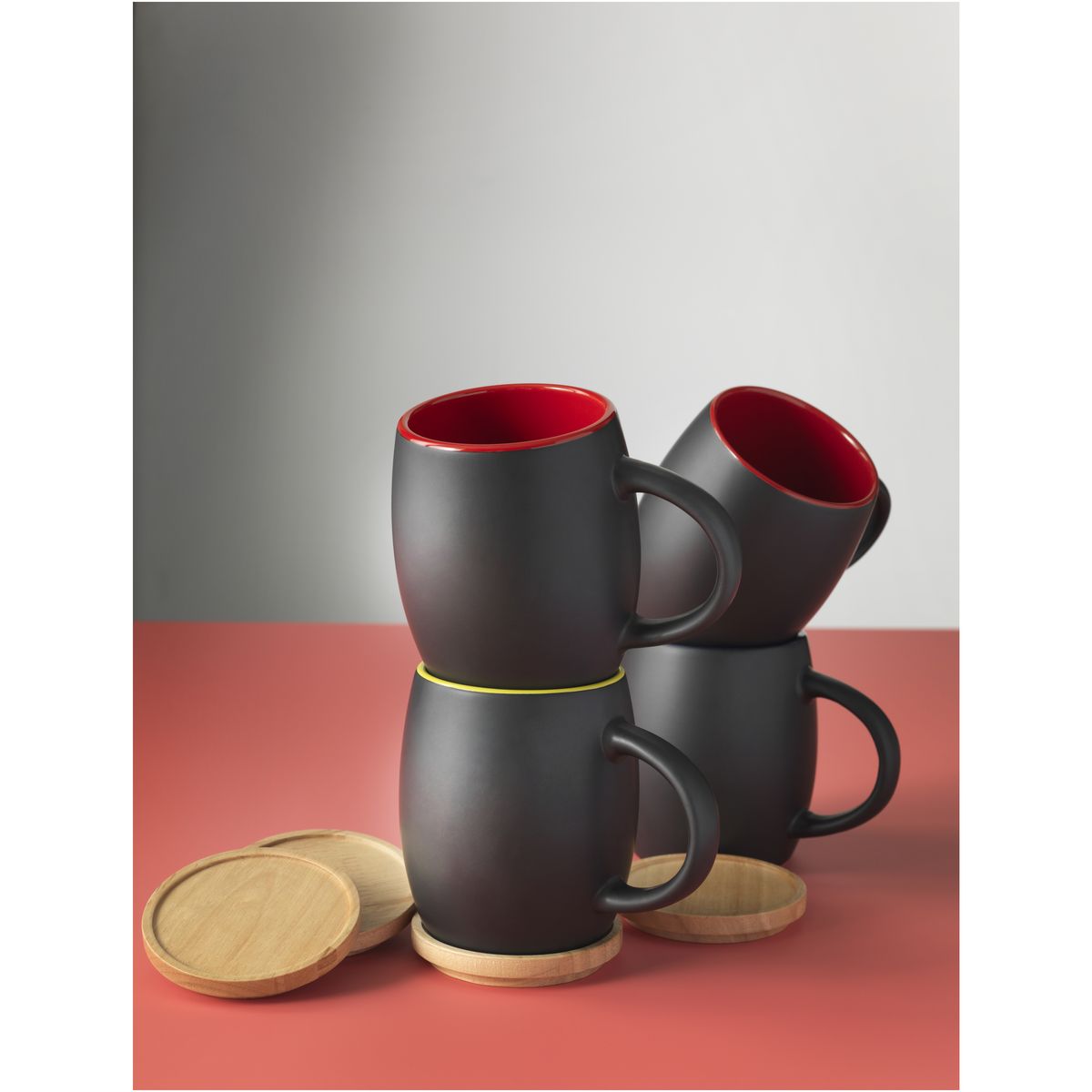 Tazze in ceramica da 400 ml con sottobicchiere in legno