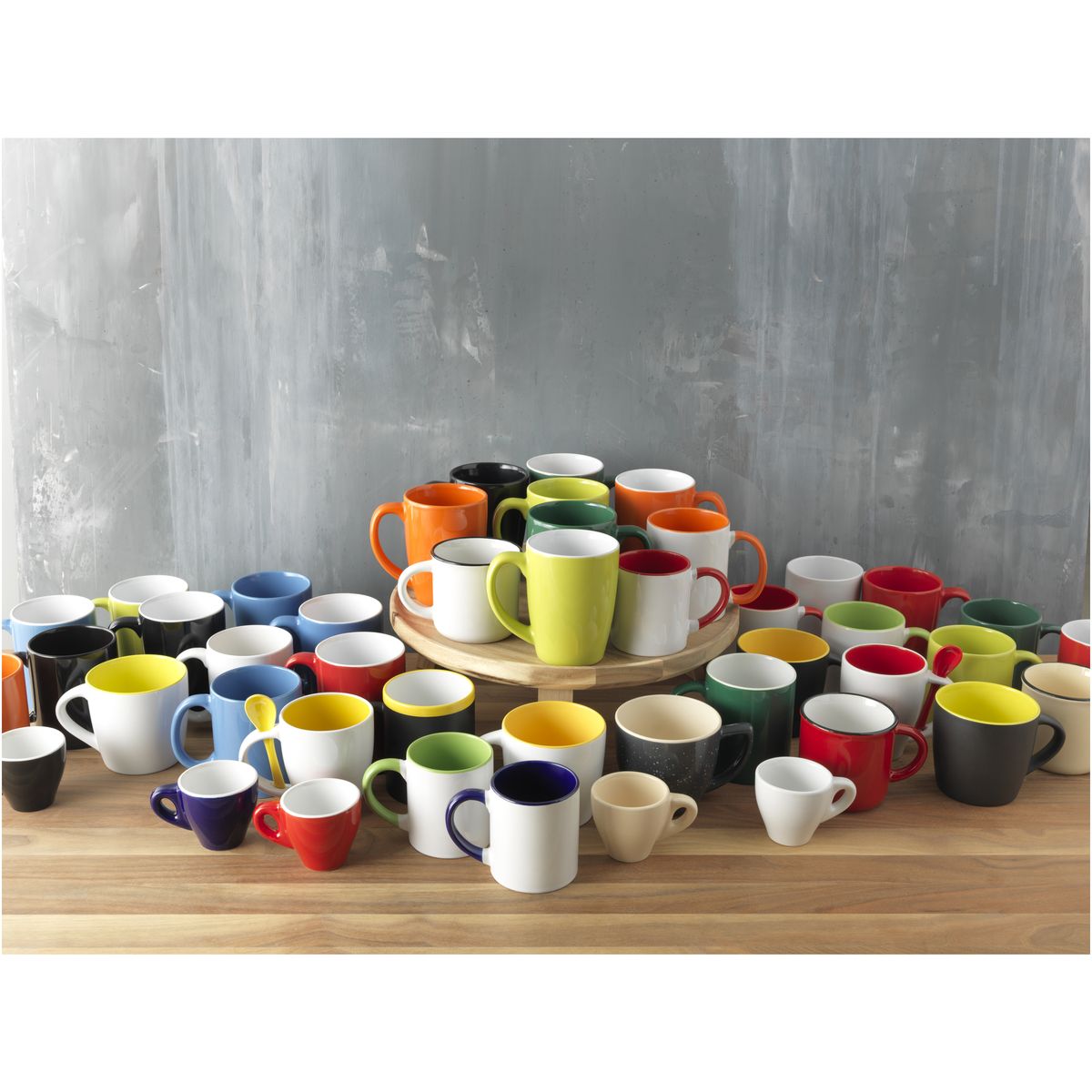 Tazze in ceramica per sublimazione da 330 ml con interno e manico colorati